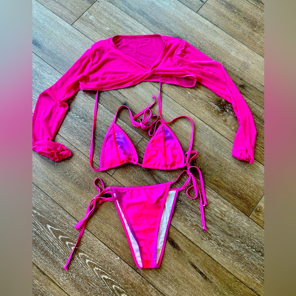 Woman's clubbing bikini.